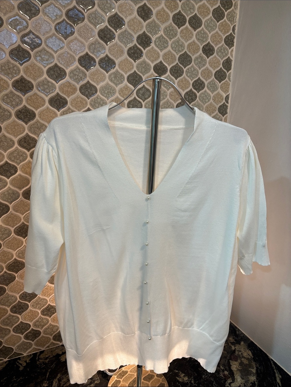 Ivory V-Neck Short-Sleeve Knit Cardigan